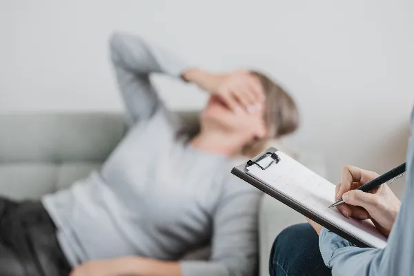 Dijital Detoks: Teknoloji Bağımlılığından Kurtulma Rehberi